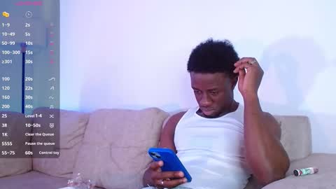 Snapshot of mylowallacee chatting on February 23, 2026, 7:11 pm Mylo Wallace online show from February 23, 2026, 7:11 pm