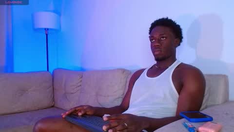 Snapshot of mylowallacee chatting on February 26, 2026, 3:05 am Mylo Wallace online show from February 26, 2026, 3:05 am