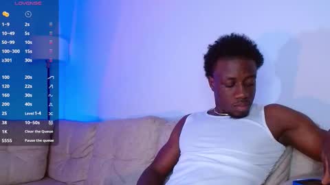 Snapshot of mylowallacee chatting on February 27, 2026, 2:55 am Mylo Wallace online show from February 27, 2026, 2:55 am