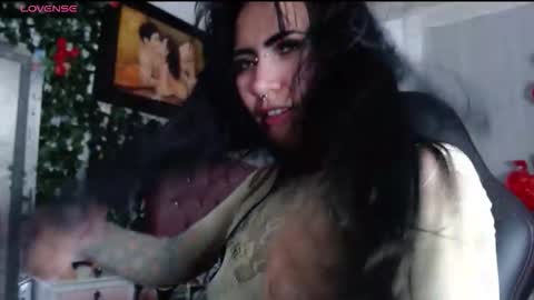 Snapshot of myomi_nix chatting on October 23, 2025, 3:06 am myomi online show from October 23, 2025, 3:06 am