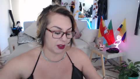 Snapshot of myrnasexxx chatting on January 30, 2025, 7:04 pm Myrna Sessions online show from January 30, 2025, 7:04 pm