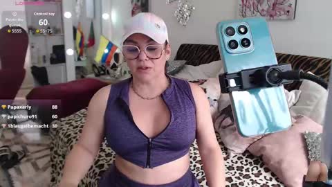 Snapshot of myrnasexxx chatting on September 16, 2025, 7:59 pm Myrna Sessions online show from September 16, 2025, 7:59 pm