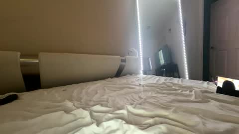 Snapshot of myspecsquirt4u1on1 chatting on March 7, 2026, 4:37 pm Soiwanttoummm online show from March 7, 2026, 4:37 pm