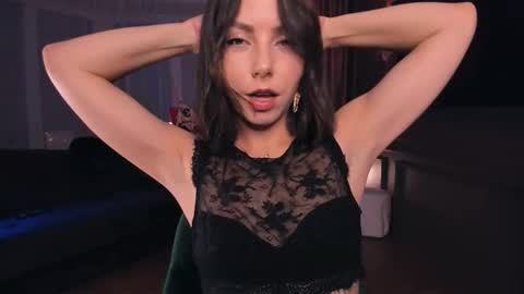 Snapshot of mysstica chatting on November 21, 2025, 11:58 pm Maria online show from November 21, 2025, 11:58 pm