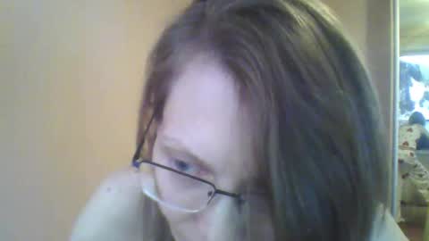 Snapshot of mysterious_blondy chatting on March 18, 2026, 7:33 am mysterious_blondy online show from March 18, 2026, 7:33 am