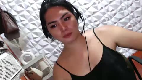 SUPPORT GODDESS TRISHA  AND DONT FORGET TO FOLLOW ME online show from April 4, 2026, 3:20 pm