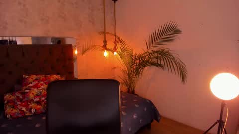 Snapshot of mysterius_boy chatting on November 21, 2025, 9:35 pm Marcus online show from November 21, 2025, 9:35 pm