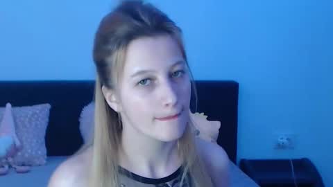 Mystery Girl online show from March 26, 2026, 1:38 pm