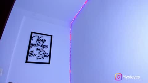 Snapshot of mysteyes chatting on December 12, 2024, 11:03 pm Elena online show from December 12, 2024, 11:03 pm