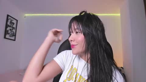 Snapshot of mysteyes chatting on September 19, 2025, 9:15 pm Elena online show from September 19, 2025, 9:15 pm