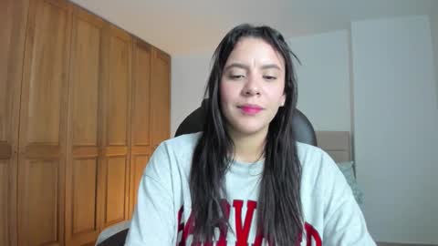 Snapshot of mysteyes chatting on January 9, 2026, 11:50 pm Elena online show from January 9, 2026, 11:50 pm