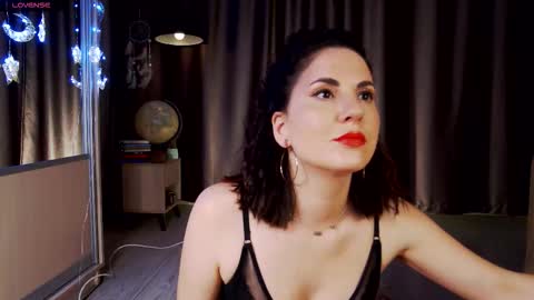 Angeline online show from March 16, 2026, 7:51 pm