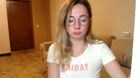 Snapshot of mystiquemaya chatting on January 6, 2025, 5:06 pm Maya online show from January 6, 2025, 5:06 pm