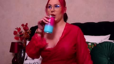 Snapshot of mystiquerosee chatting on January 11, 2026, 8:36 pm MystiqueRosee online show from January 11, 2026, 8:36 pm