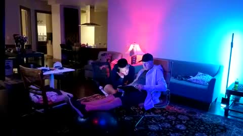 Snapshot of n3wvib3z chatting on October 24, 2025, 11:28 am cumov3rdanc3 online show from October 24, 2025, 11:28 am