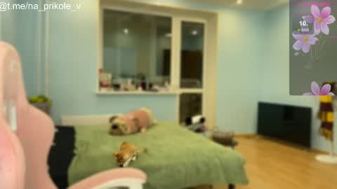 Vanessa and Julia  online show from October 24, 2025, 5:20 pm