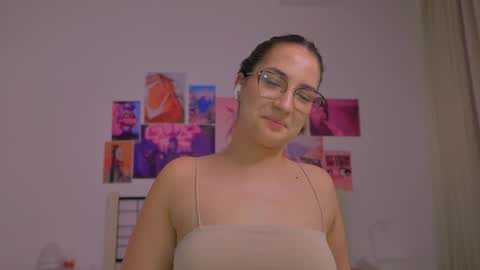 Snapshot of naalani chatting on February 27, 2025, 1:07 pm Naalani online show from February 27, 2025, 1:07 pm