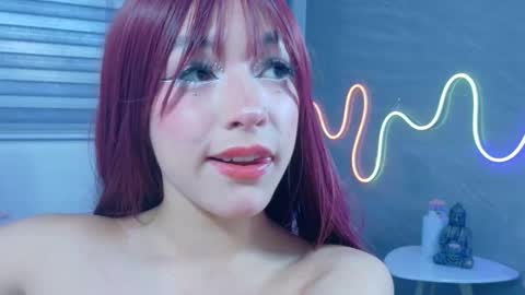Snapshot of naaomi_cute chatting on October 22, 2025, 9:25 pm naaomi_cute online show from October 22, 2025, 9:25 pm