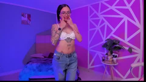 Snapshot of naath_ chatting on February 1, 2026, 12:42 am anny online show from February 1, 2026, 12:42 am