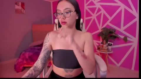 Snapshot of naath_ chatting on February 7, 2026, 10:02 pm anny online show from February 7, 2026, 10:02 pm