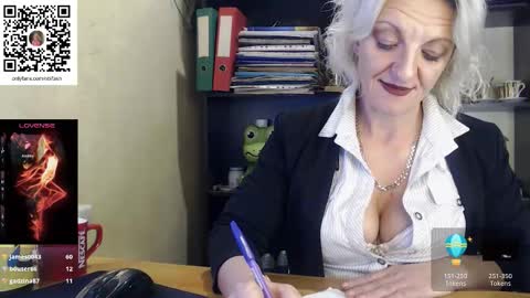 Snapshot of nadin_slut chatting on November 7, 2025, 5:57 pm Nadin online show from November 7, 2025, 5:57 pm