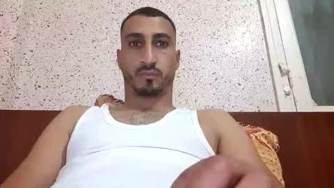 V online show from November 14, 2025, 5:11 pm