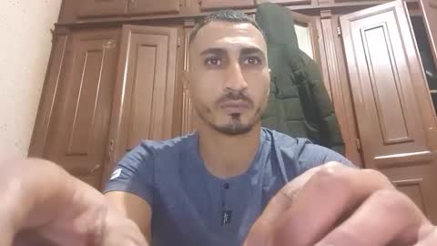 V online show from December 14, 2025, 5:18 pm