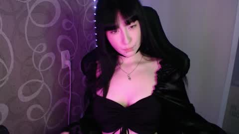 Snapshot of naemiblush chatting on September 11, 2025, 2:06 pm Naemi online show from September 11, 2025, 2:06 pm