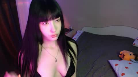 Snapshot of naemiblush chatting on October 16, 2025, 11:22 am Naemi online show from October 16, 2025, 11:22 am