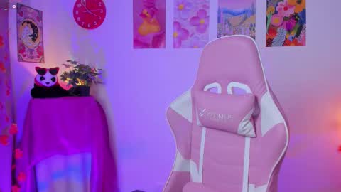 Snapshot of naharasoler chatting on March 4, 2026, 9:43 pm Nahara Soler online show from March 4, 2026, 9:43 pm