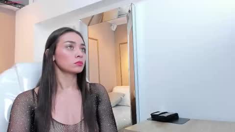 Snapshot of nahimithompson chatting on October 23, 2025, 9:13 pm Nahimi online show from October 23, 2025, 9:13 pm