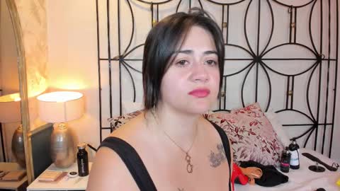 Nahomi  online show from September 20, 2025, 10:49 am