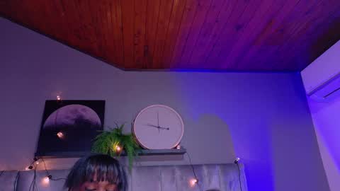  VICTORIA  online show from October 17, 2025, 7:49 pm