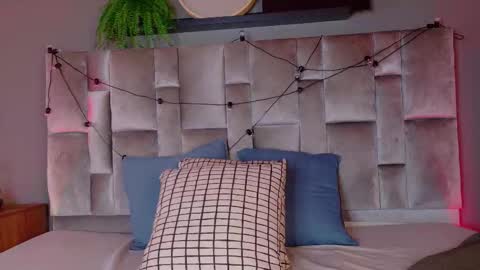  VICTORIA  online show from February 24, 2026, 7:45 pm