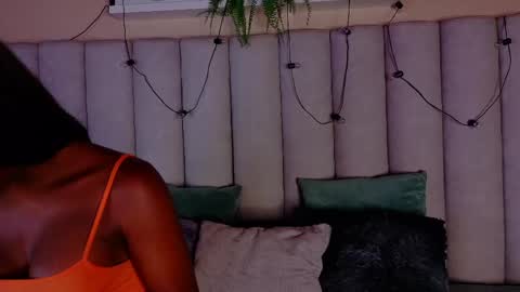 Snapshot of nahomicampbell_ chatting on May 7, 2026, 7:41 pm VICTORIA online show from May 7, 2026, 7:41 pm