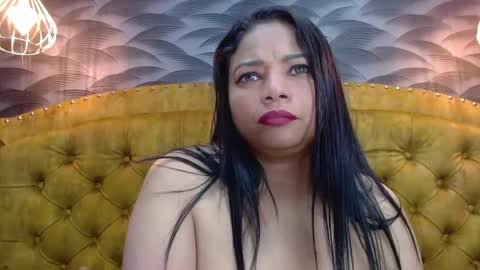 Nahomi online show from October 12, 2025, 4:11 am