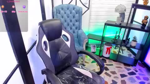 Snapshot of nahomirichards chatting on November 21, 2025, 6:01 am Nahomi online show from November 21, 2025, 6:01 am