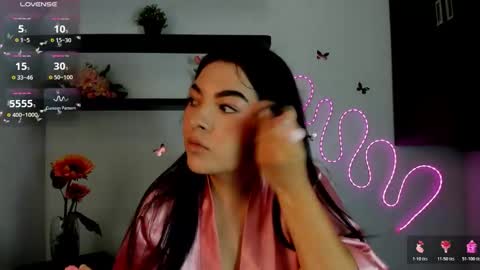Snapshot of nahomirosse chatting on October 24, 2025, 12:01 pm   SHELBY   online show from October 24, 2025, 12:01 pm