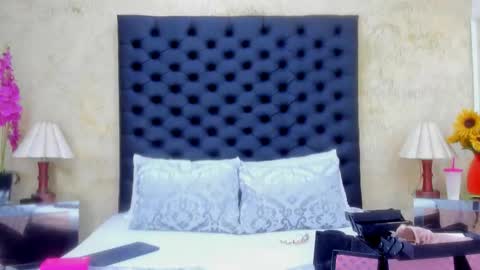 Snapshot of nahomiwhitel_ chatting on February 18, 2026, 12:23 pm Nahomi online show from February 18, 2026, 12:23 pm