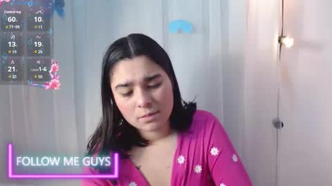 Snapshot of nahomy_larsen chatting on December 17, 2024, 2:00 pm Nahomy online show from December 17, 2024, 2:00 pm