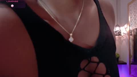 Snapshot of naiaramasson_ chatting on February 25, 2026, 12:48 pm naiaramasson_ online show from February 25, 2026, 12:48 pm