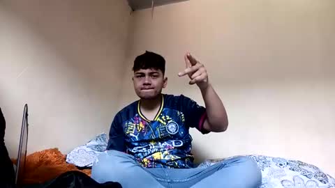 Snapshot of naisha_and_axelh chatting on February 2, 2026, 6:17 pm naisha and axel2 online show from February 2, 2026, 6:17 pm