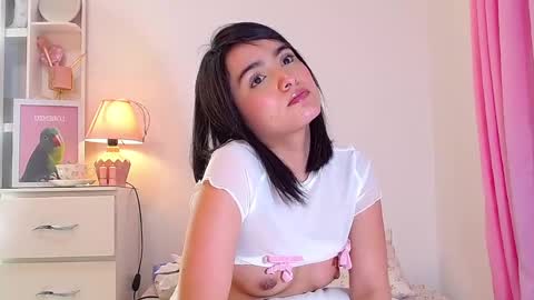 Snapshot of naissha chatting on January 4, 2025, 4:00 pm Naissha online show from January 4, 2025, 4:00 pm