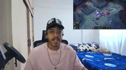 Snapshot of naitsihrc chatting on November 22, 2025, 5:23 pm Nait online show from November 22, 2025, 5:23 pm