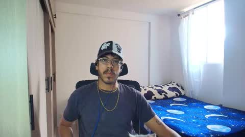 Snapshot of naitsihrc chatting on December 5, 2025, 6:48 pm Nait online show from December 5, 2025, 6:48 pm