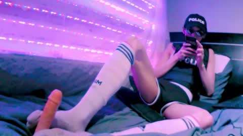 NAJI  online show from October 5, 2025, 3:27 am