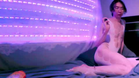 NAJI  online show from October 7, 2025, 4:09 am