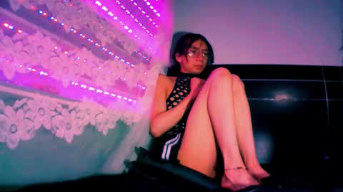 NAJI  online show from October 17, 2025, 3:36 pm