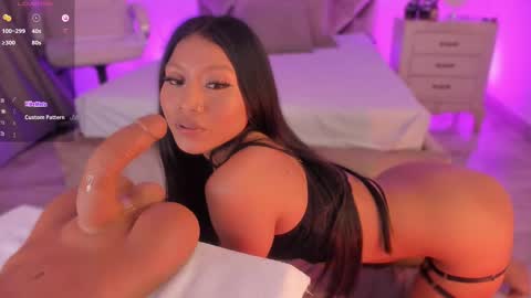 INSTAGRAM  m2221     online show from March 7, 2025, 2:23 pm