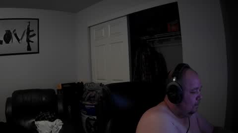 Snapshot of naked_fatty chatting on October 31, 2025, 1:39 am naked_fatty online show from October 31, 2025, 1:39 am